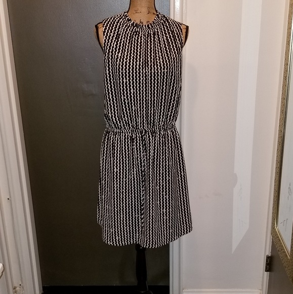 Drawstring dress - Picture 3 of 7